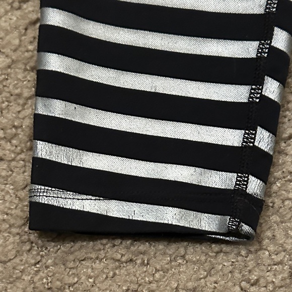 Nike Womens Pull On Dri-Fit Joggers with Silver Reflective Black Stripes Size M - Picture 7 of 7